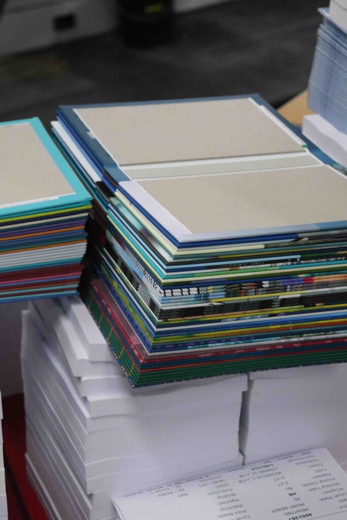 hardcover omslagen klaar voor verwerking